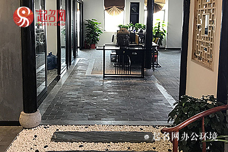 2025必火女裝店名,旺財(cái)760個(gè)女裝店名